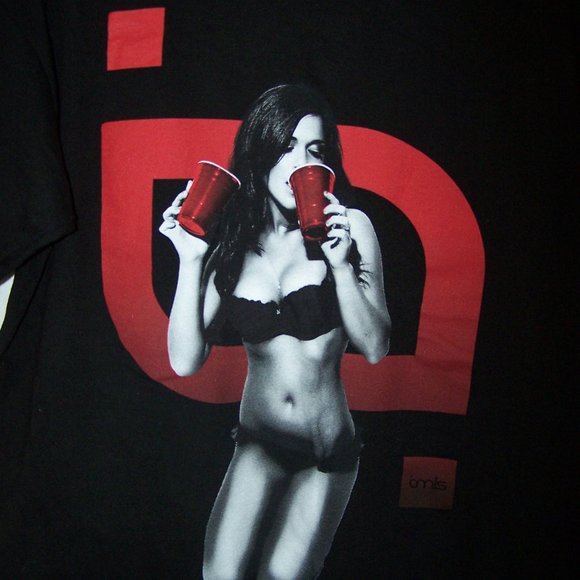 TMLS MEN'S DOUBLE FISTING GRAPHIC T-SHIRT S3508 - Picture 4 of 11